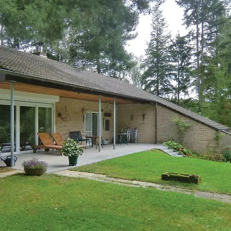 With Fireplace Vii Kirchheim (Euskirchen)